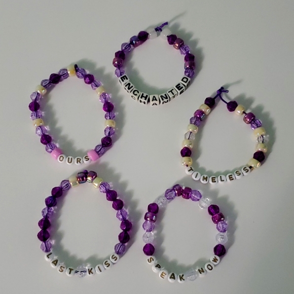 Accessories - Bundle 5 Speak Now Taylor friendship bracelets